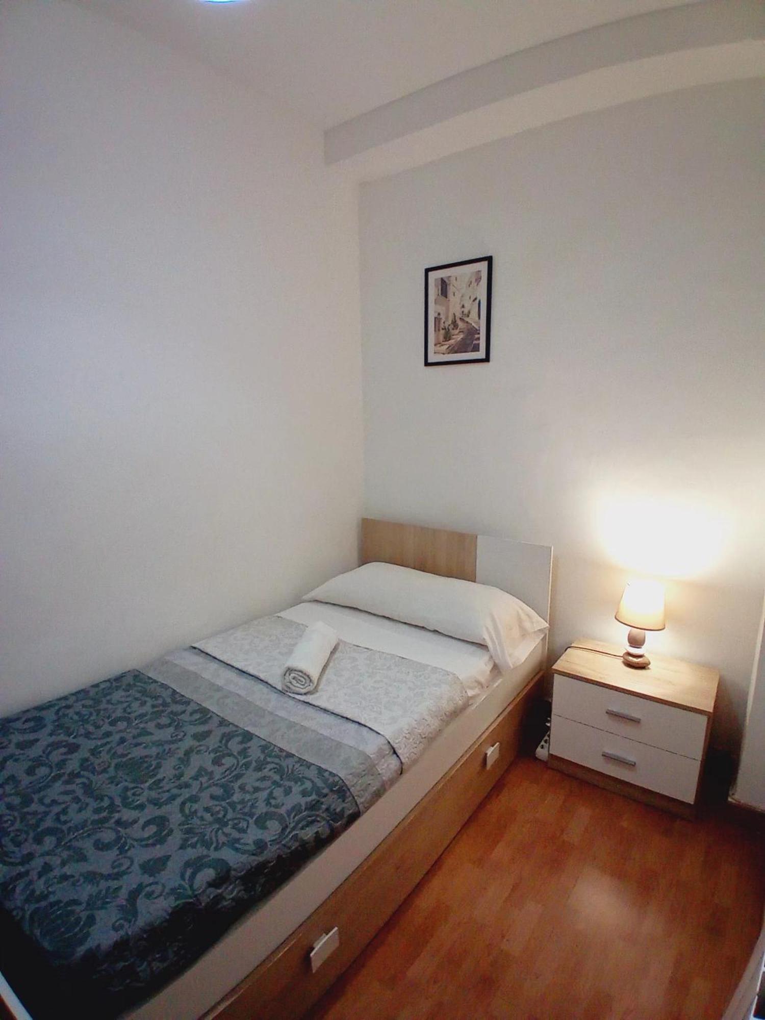 Amplio Apartamento Centro De Alicante Exteriör bild